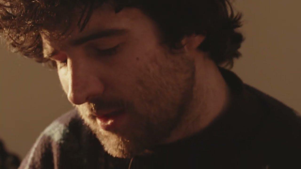 Miniature YouTube YwAQCvzLLdg